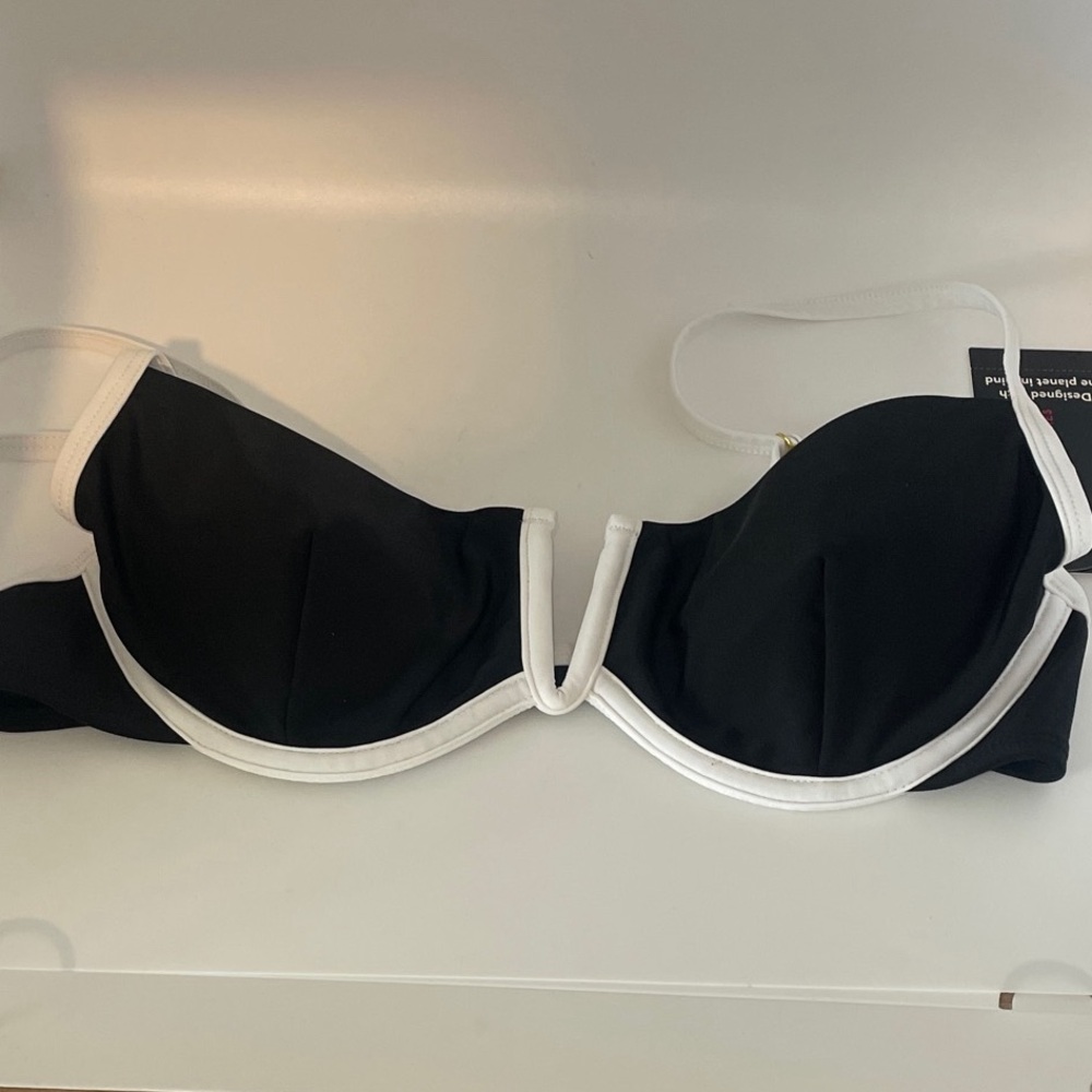 Bikini Set Underwire Top|Bikini High Cut Bottom Black-White NWT S/M